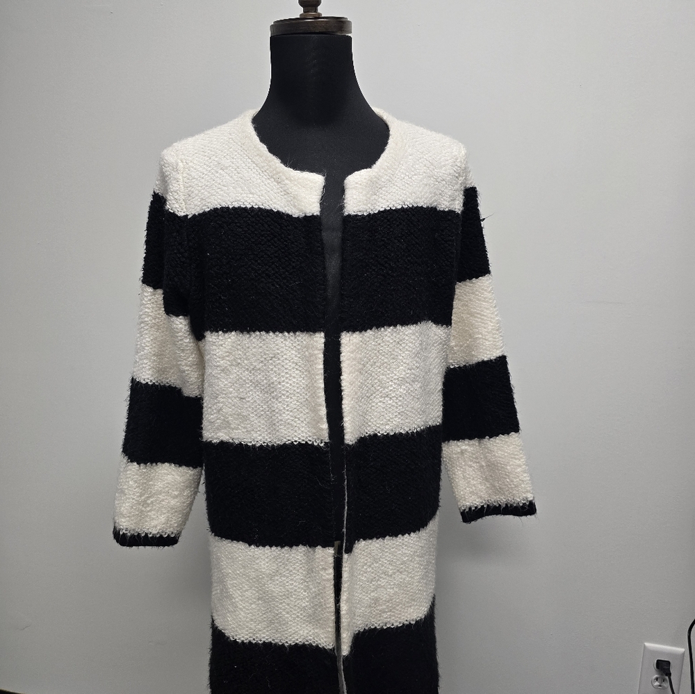 Long Sweater, Black and White (L)